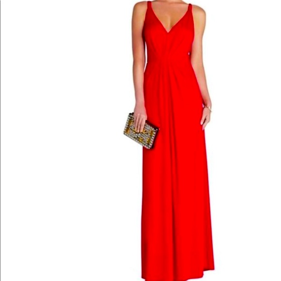 BCBGMAXAZRIA
Red Rio Hali V-neck Formal Dress - Picture 1 of 12